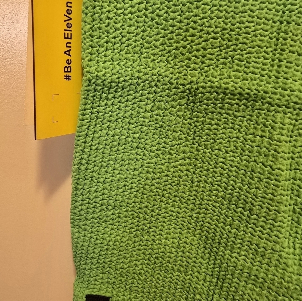 Eleven by Venus William Apple Green Allure biker shorts - Picture 3 of 4